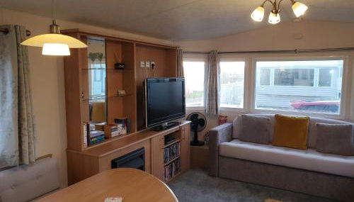 Parkdean Kessingland Beach Holiday Chalet - Photo 1