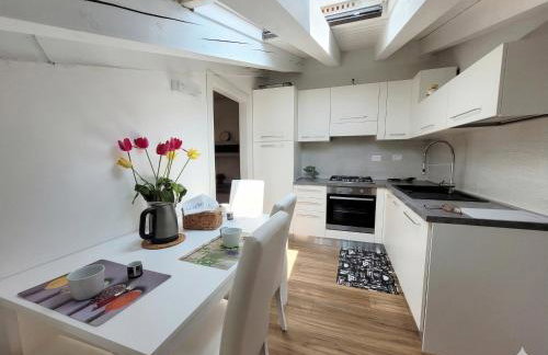 Light on Lake Iseo - Photo 23