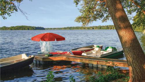 Cozy Home In Pinnow With Kitchenette - Foto 2