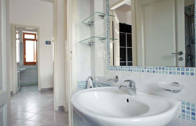 Detached Villa in an Excellent Location Near the Sea - Foto 12