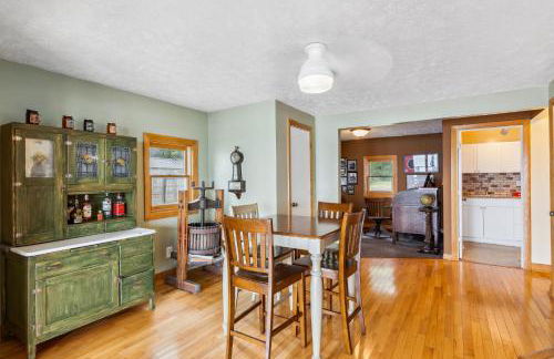 Sunset Haven - Lakeside Retreat in GOTL - Foto 29