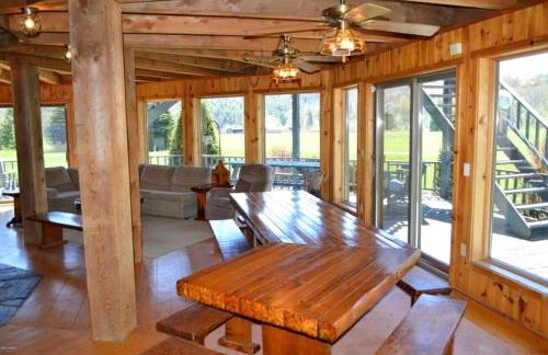 Upscale Rustic Cabin Surrounded by Spacious Pennsylvania Countryside near Pine Creek Gorge - Foto 13