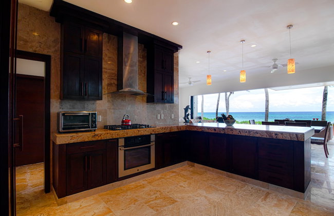 Beachfront Homes by Playa Paradise - Photo 59