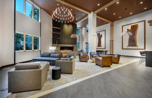 Palisades Tahoe Lodge Rentals Premium Fireplace One Bedroom #807 - Photo 16