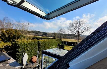 Wohlfühloase in der Eifel mit Weitblick in die Natur, Seenähe, Poolnutzung, Minigolf, Tennis und vieles mehr - Photo 12