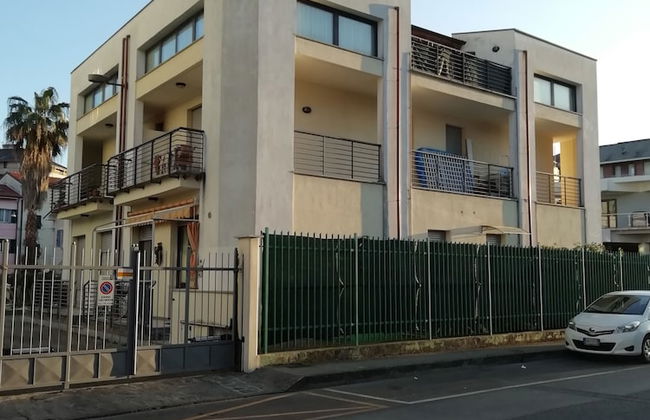 Comfortable Attic With Parking Space in the Town of Chiavari Num001 - Foto 15