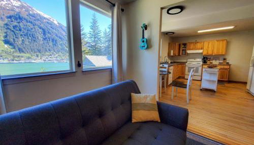 Ocean & Mountain View Home, near Downtown Juneau - Foto 5