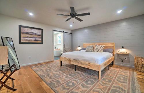 Painted Skies Upscale Getaway By Lake Burton! - Photo 14