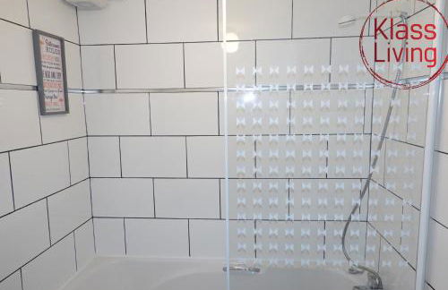 One Bedroom Apartment by Klass Living Serviced Accommodation Bellshill - Mossend Apartment with WIFI and Parking - Foto 36