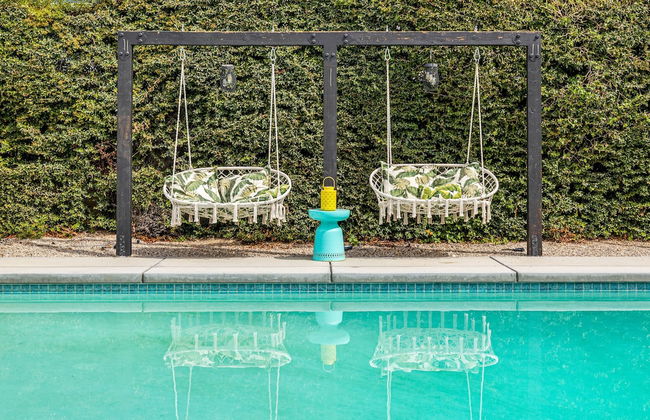 The Beverly - Photo 38