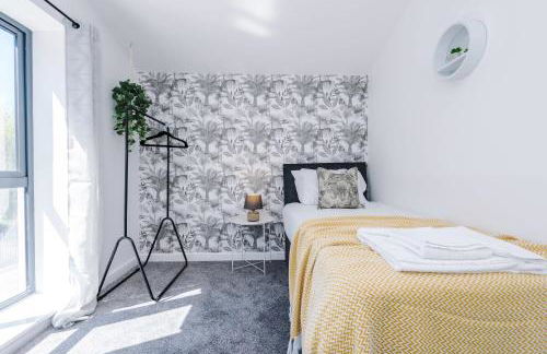 Rest&Recharge at Waterway House (4 Bedrooms, 7 Beds, 2 Bathrooms, Free parking) - Foto 19