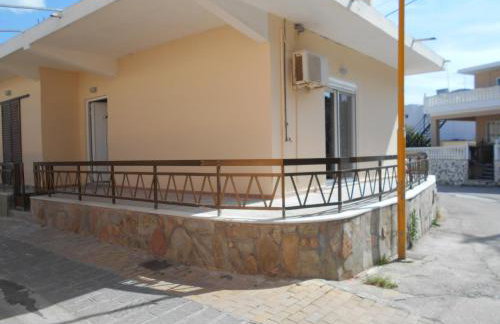 Village House - Photo 13