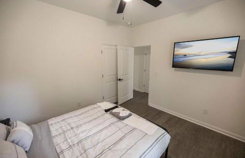 4 Min to Downtown - 10 Min to Elon - Washer and Dryer - Foto 23