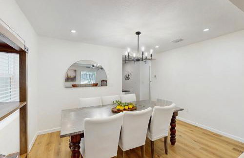 Game Room! Family Home, 6 Mi to Pearl District - Foto 12