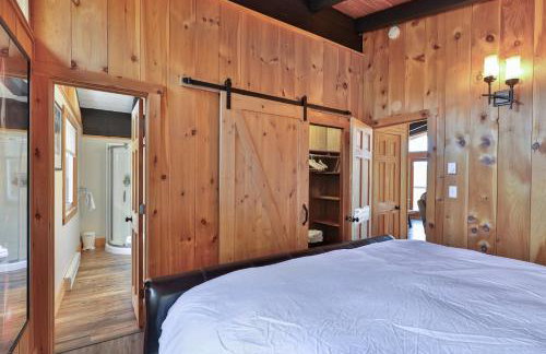 RoundTop Chalet - Hot Tub, Fire Pit & Mountain Views near Killington & Okemo - Foto 32