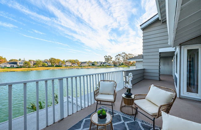 Waterfront Retreat With Stunning Views Modern Co - Foto 49