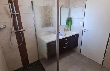 Le Donjon charmant gîte avec jardin et terrasse proche du Puy duFou - Photo 27