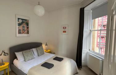 Bright 2 bedroom apartment near the meadows - Foto 2