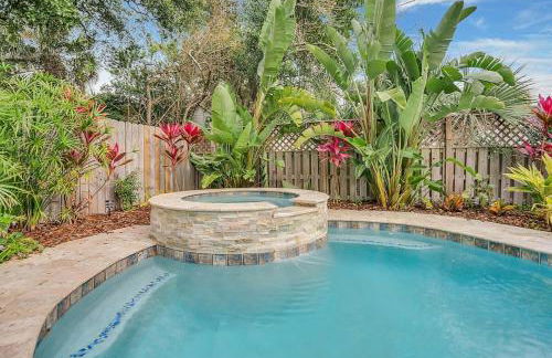 Charming Cottage w Pool, Walkable to Downtown - Foto 24