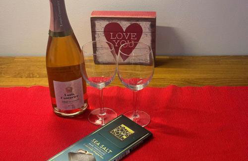 Hendon Basement Studio - Photo 16