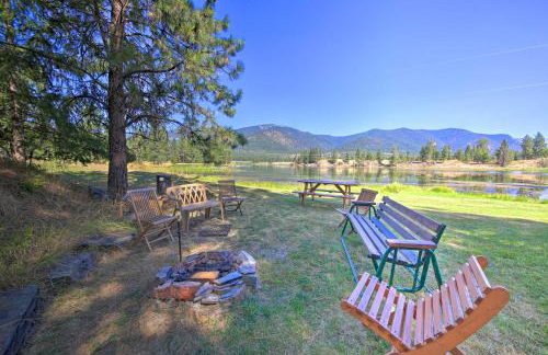 Scenic Riverfront Retreat with Hot Tub and Kayaks! - Foto 25