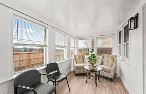 Two Dulles homes 1 price sleeps 16 w-EV parking - Foto 63