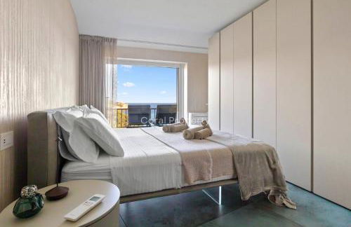 Luxury Seafront Apartment - Beach Access - Parking & WiFi - by Coral Property - Foto 29