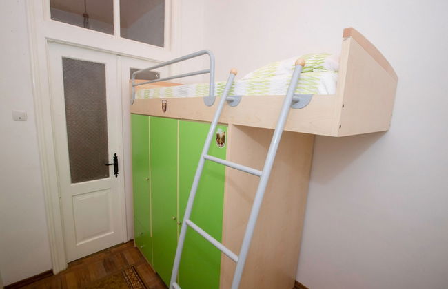 Apartment Four tower - Photo 12