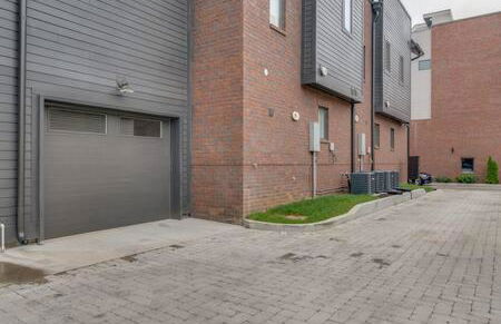 Near Downtown Gem - Rooftop, Garage & Walk To It All! - Foto 30