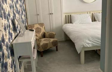 Kitchener Cottage Swanage very close to beach - Photo 14