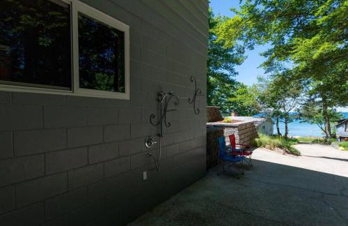 Beach View Cottage - On the Lake - Foto 31