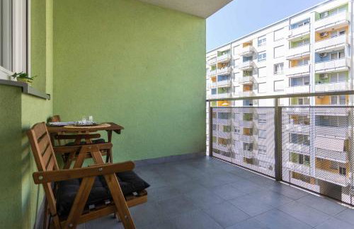 Sunny 1BDR with Balcony & Parking - Photo 15