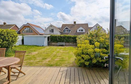 Sherkin -Wittering - 3 minute walk to the beach - Photo 5