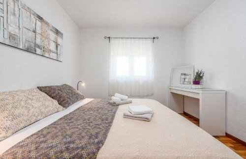 MY DALMATIA - Villa Pezer with heated swimming pool, sauna and Jacuzzi - Foto 32