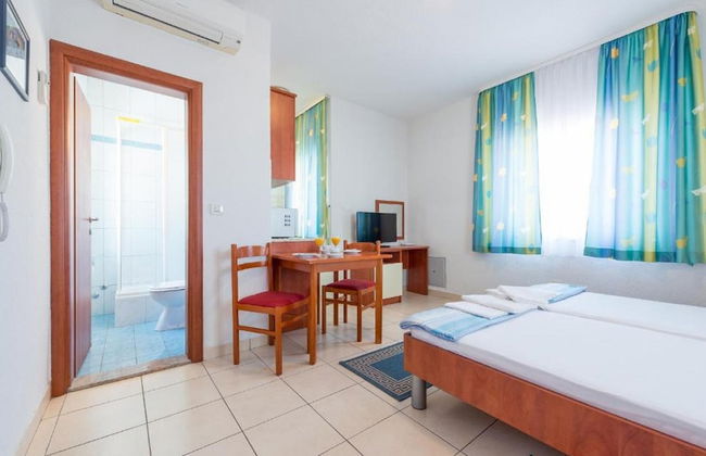 Villa Borna Apartments - Photo 43