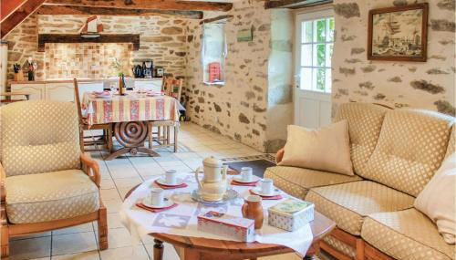 2 Bedroom Cozy Home In Douarnenez - Foto 3