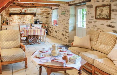 2 Bedroom Cozy Home In Douarnenez - Foto 3