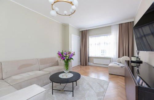 Detached Modern 3 Bedroom House - Photo 28