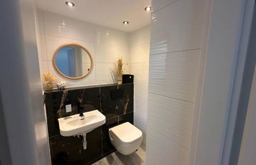 Charmante Ferienwohnung mit großer Dachterrasse & Wintergarten - Foto 12