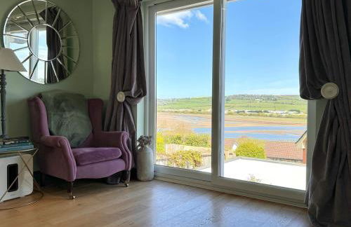 Stylish home, with amazing estuary view - Foto 1