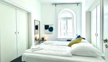 Central Apartment for up to 10 Guests - Foto 2, wardrobe