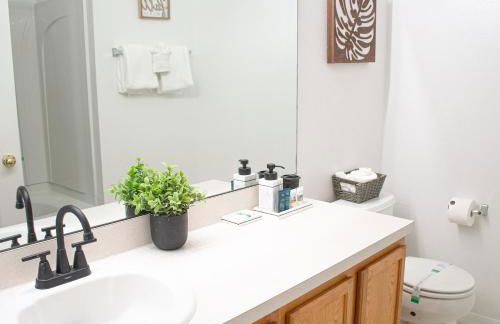 Charming family retreat with Pool & Amenities Disney & top Attractions - Foto 7