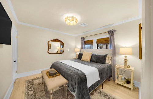 Fully Restored cottage, AMAZING game room, hot tub - Foto 13