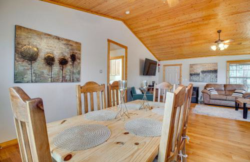 Norfork Lake Access Cabin with Deck and Water View! - Foto 7