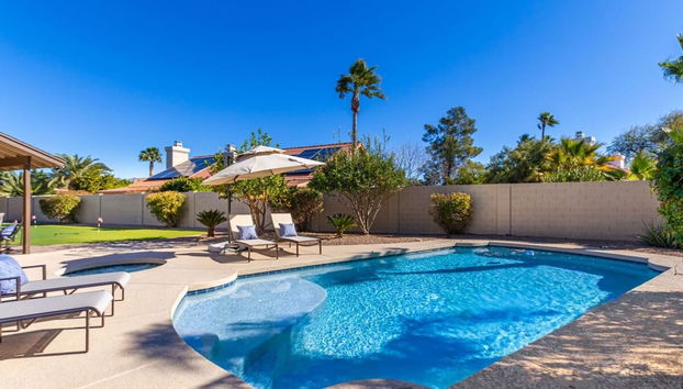 Modern Family Retreat - Pool Spa Firepit Putt Grn - Foto 3, Habitación