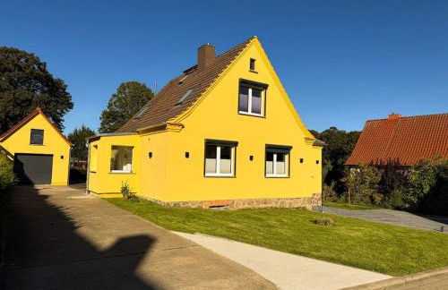 Holiday home in Penzlin with swimming pool - Foto 2