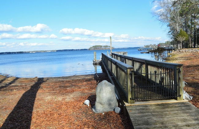 5 BR House Lake Retreat w/ Hot Tub, Sleeps 12 - Foto 51