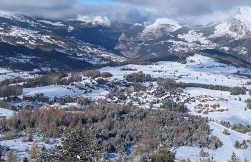 Résidence les Rochers Blancs 1 au centre de la station à deux pas des pistes - Foto 3
