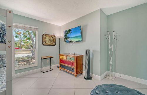 Beautiful Home - Oasis Backyard with Heat Pool - Foto 42