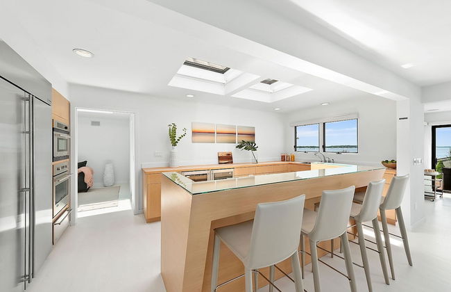 Sunset Villa by Rove Beachfront w Deck Pool - Foto 27